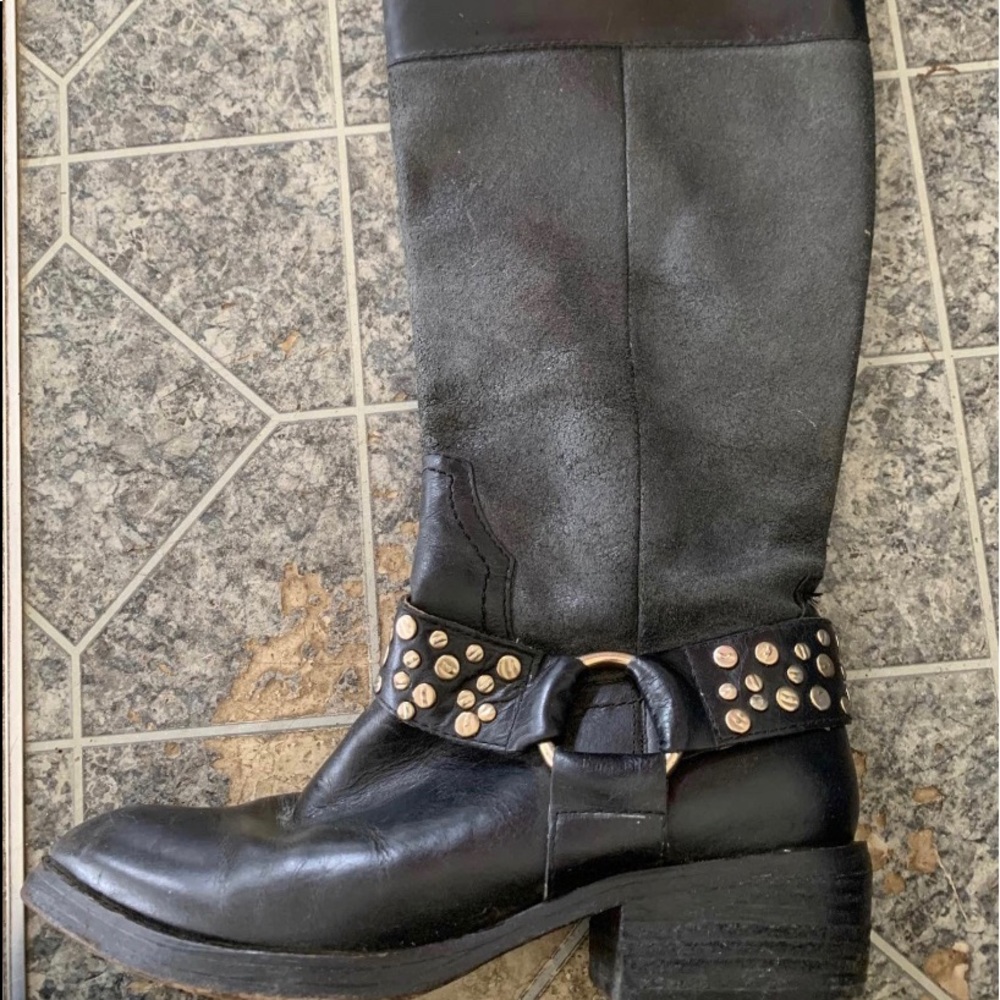 Lucchese Spirit boots